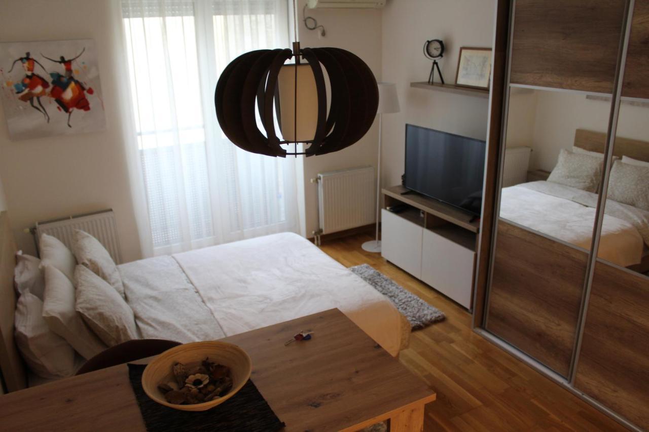 Downtown Apartment Novi Sad Exterior foto